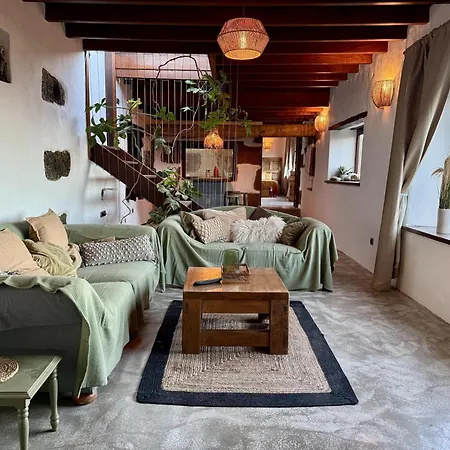 Botanica - 5 Bedroom With Pool And Hot Tub Vakantiehuis Tao