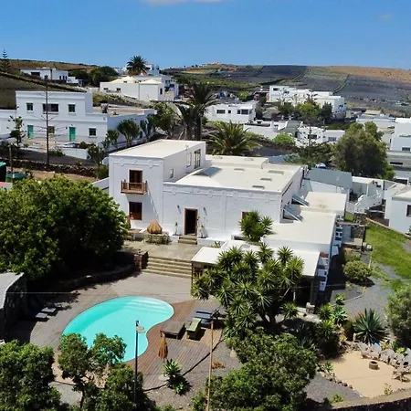 Vakantiehuis Botanica - 5 Bedroom With Pool And Hot Tub